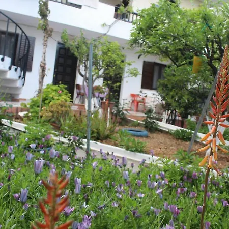Village Apartmán *